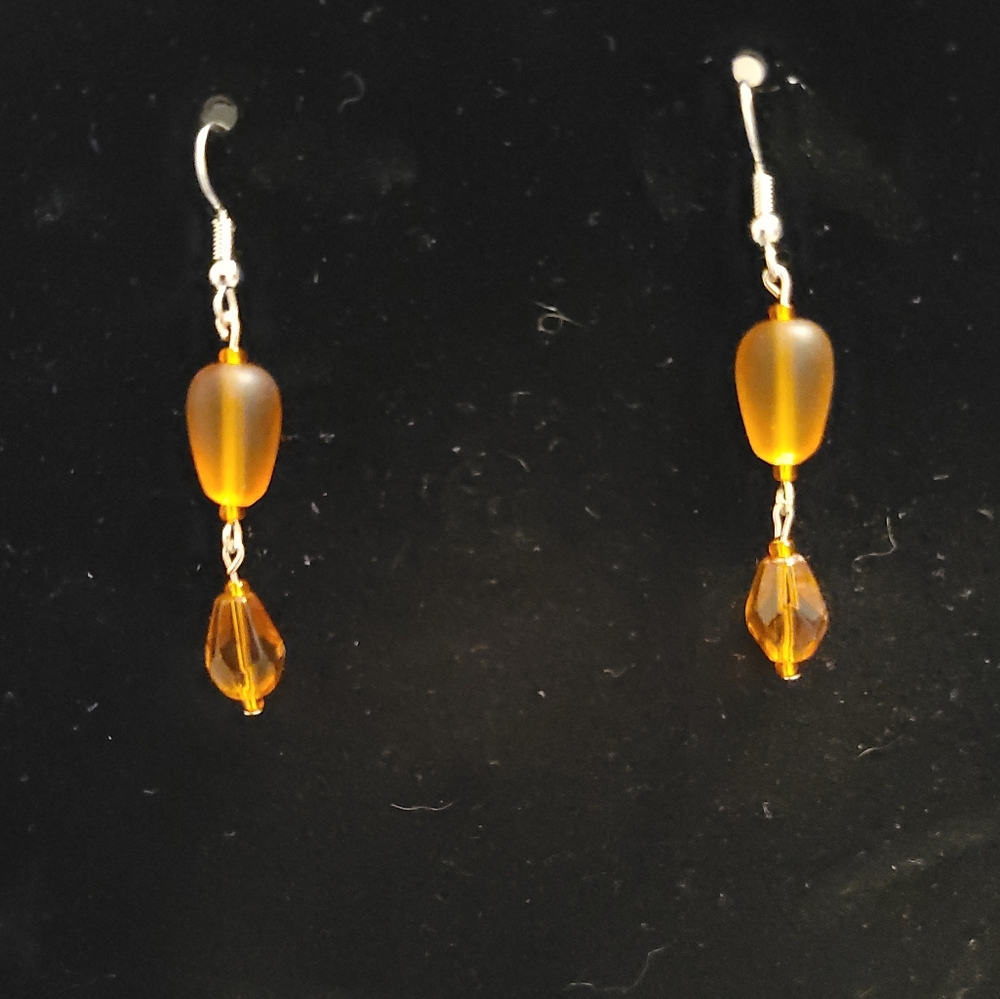 Amber dangle earrings